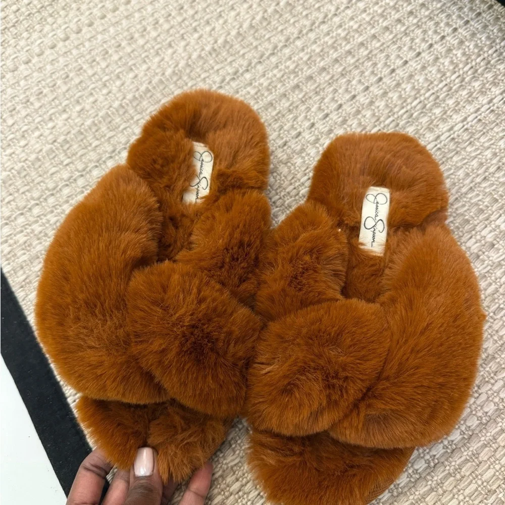 Jessica Simpson / Luxurious Faux Fur Slippers in Rich Brown/ Size